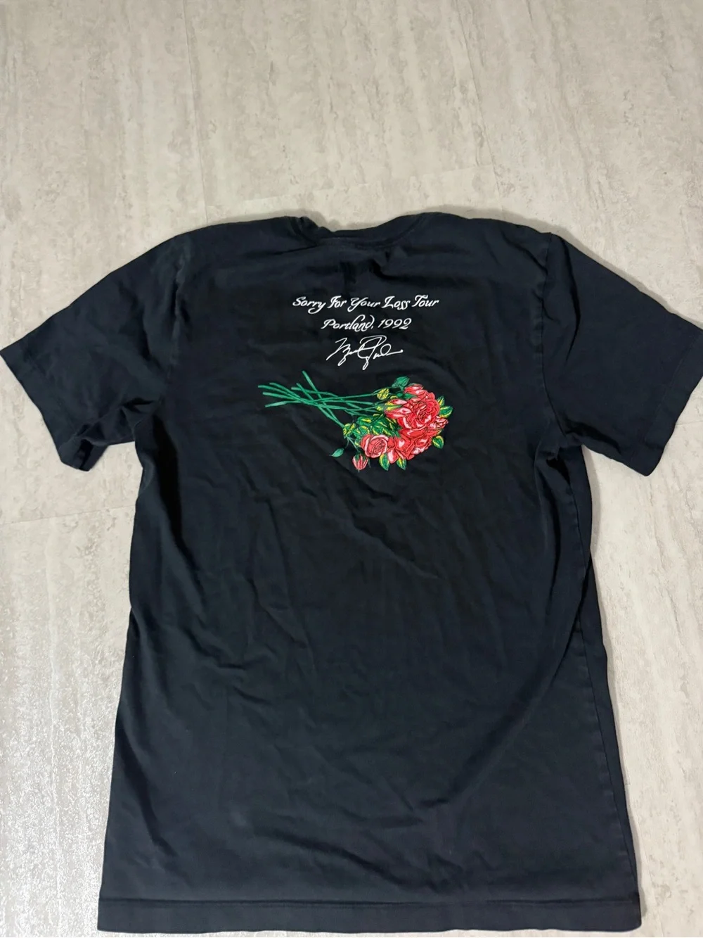Nike Jordan shirt Men's Black 'Fight' Rose Graphic Sorry tee